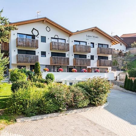 Lapis Monti - Apartments & Suites Burgusio Exteriör bild